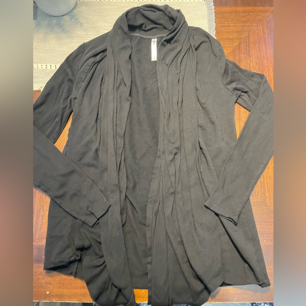 Fabletics Cardigan Small Black Open Front Lightweight Wrap Athleisure Top